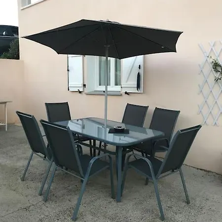 Bas De Villa, Calme Proche Toutes Commodites. 公寓 菲里亚尼