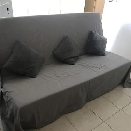 Bas De Villa, Calme Proche Toutes Commodites.